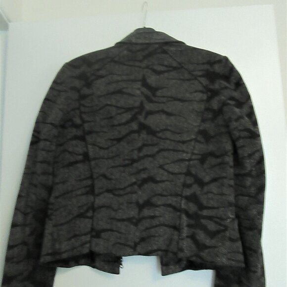 SIMON CHANG Velour Jacket with Zipper Front and Pockets - Picture 6 of 7